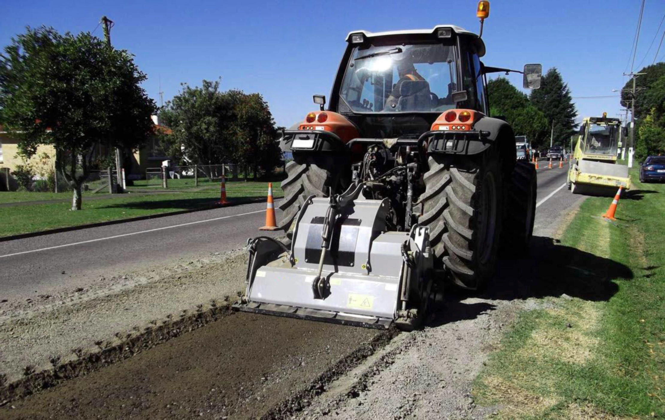 Tractor Stone Crusher for Road Construction