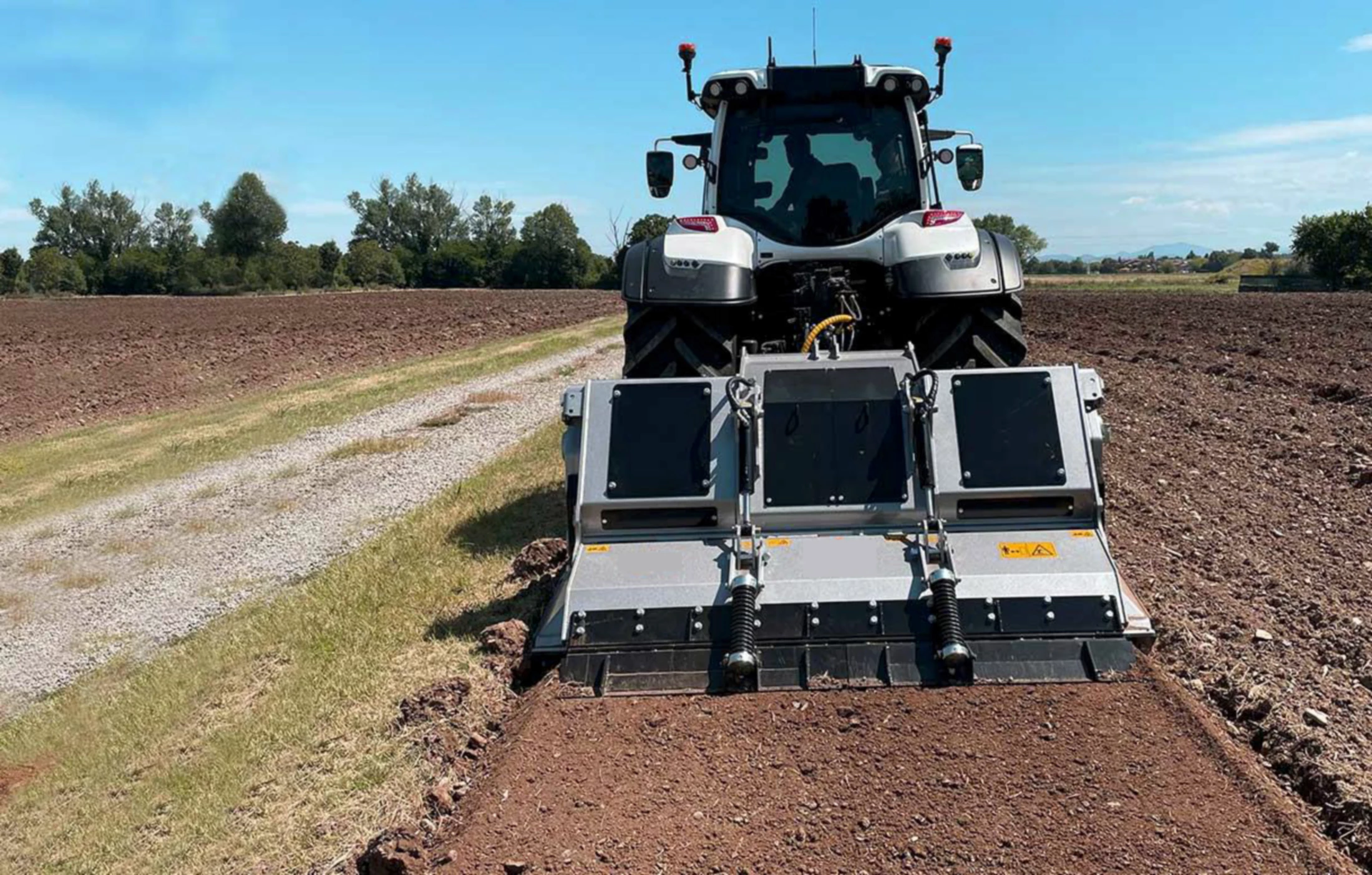 Tractor Stone Crusher for Soil and Stone Leveling Advantages